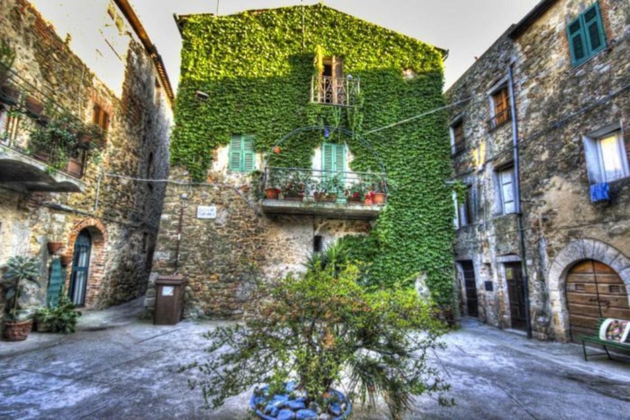 Montemerano-Saturnia House Apartment ภายนอก รูปภาพ